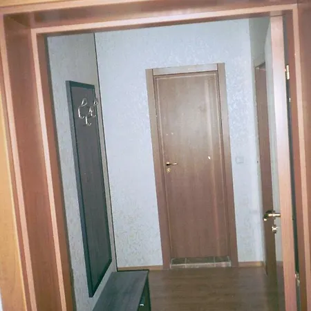 Rutland Апартамент Равда